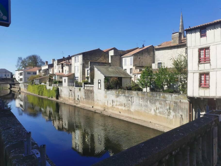 La Maisonnette Du Marais Fontaines  Kültér fotó